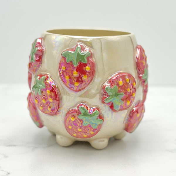 15oz Strawberry Mug